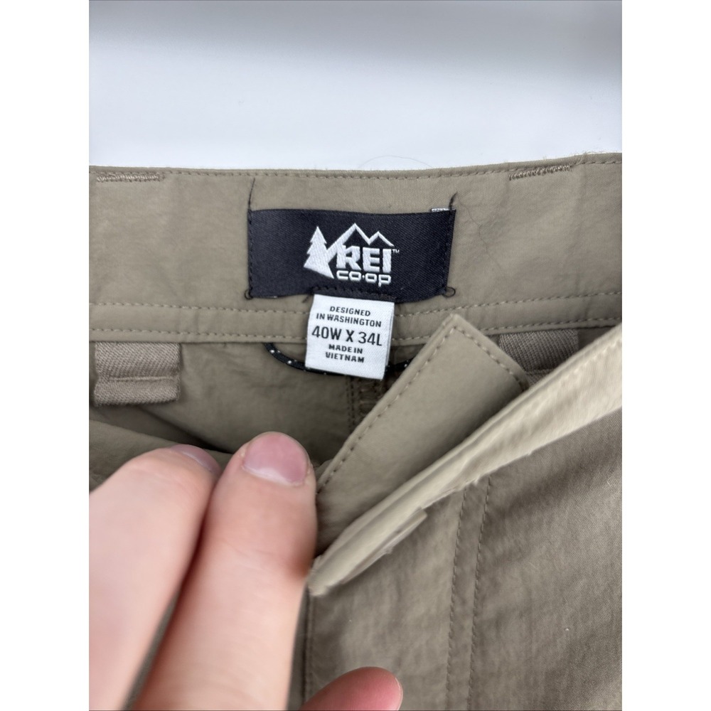 REI Co-op Pants Mens 40x34L‎ Gray Relaxed Fit Hiking Cargo Zip Pockets Quick Dry - Picture 3 of 6